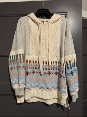Cozy Fair Isle Hooded Sweater - Cream & Light Gray